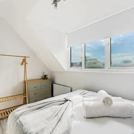 Sweet And Lovely 2Br With Free Parking London Exterior foto