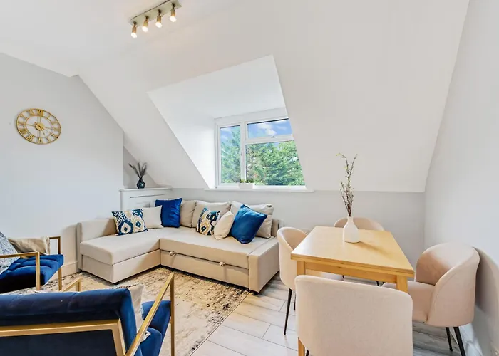 Sweet And Lovely 2Br With Free Parking